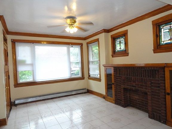 3rd image of 2524 S 56th Ct
