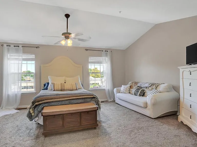 2133 Bristol Dr #3 — Photo 14