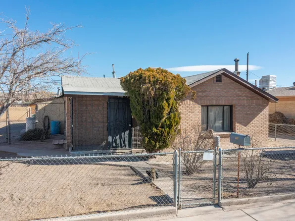 2856 John St SE, Albuquerque, NM 87102