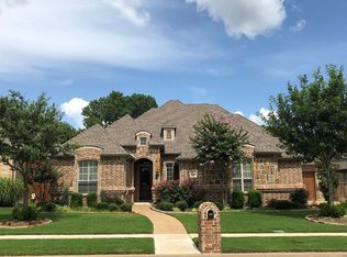 906 Means Farm Rd, Garland, TX 75044