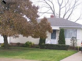 6596 Queens Park Ave, Mayfield Heights, OH 44124