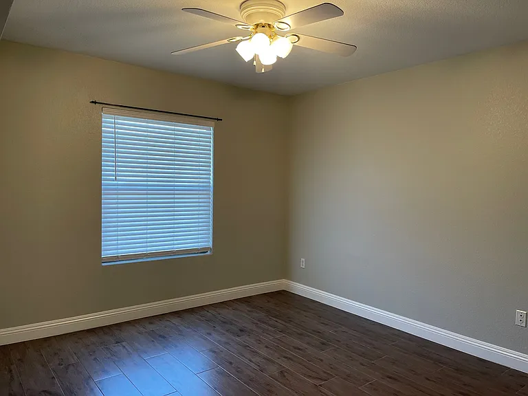 45 Maleena Mesa St #G — Photo 6