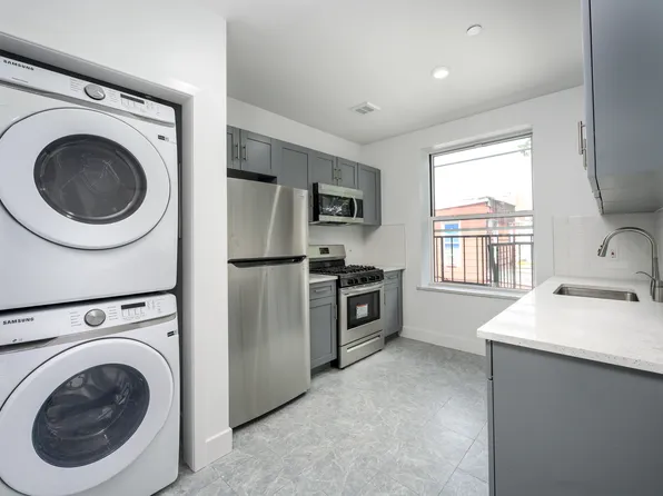 406 60th St #3, West New York, NJ 07093