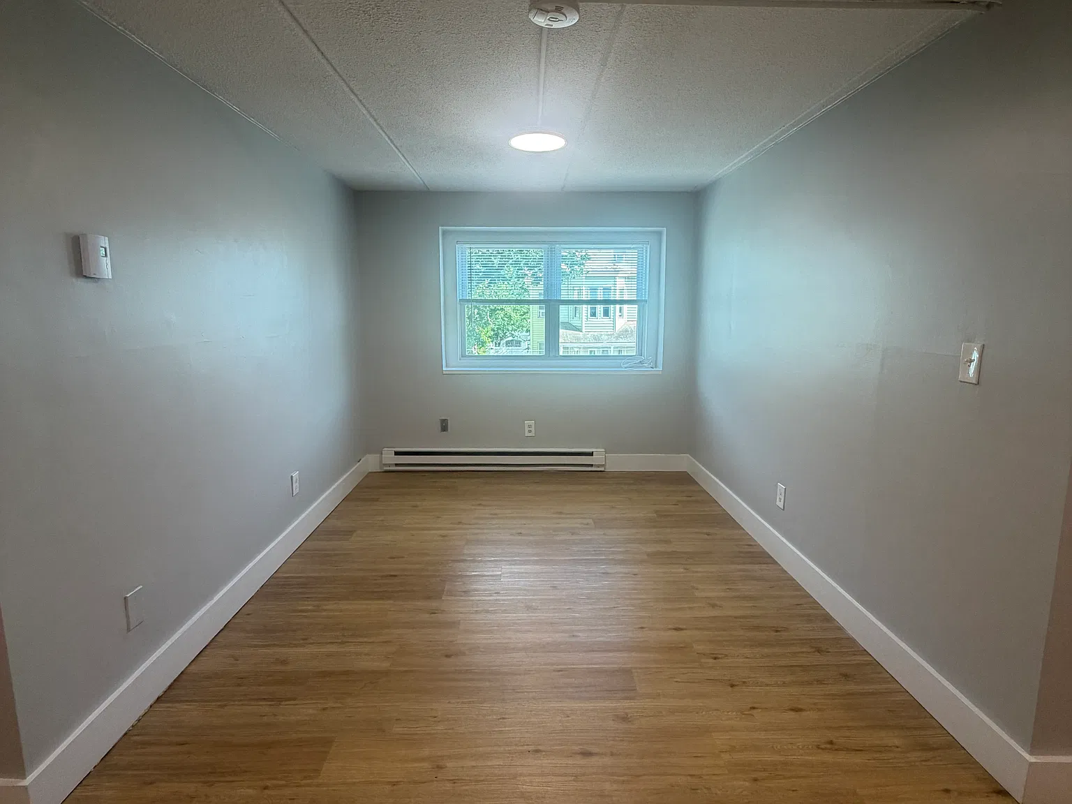 89 Woodrow Avenue — Photo 3