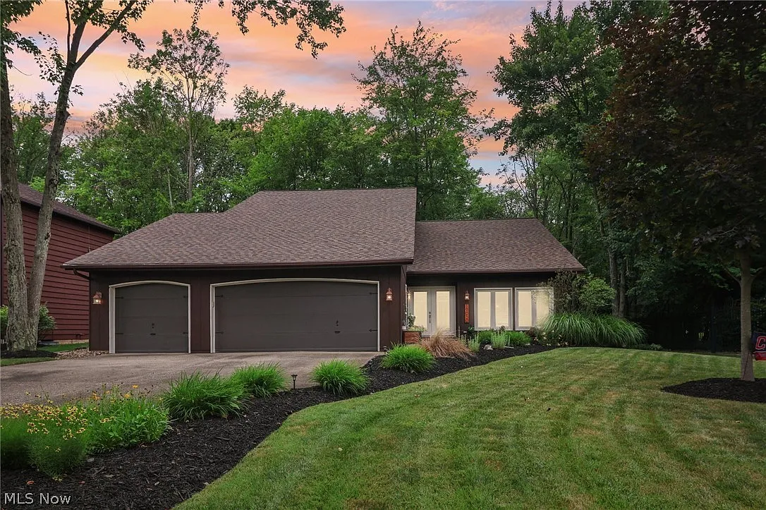 19050 Misty Lake Dr photo 1