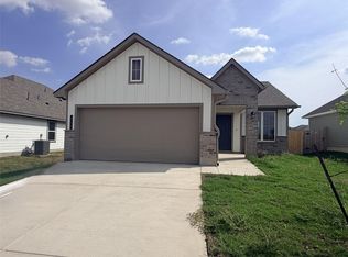 312 Boatright Blvd, Jarrell, TX 76537
