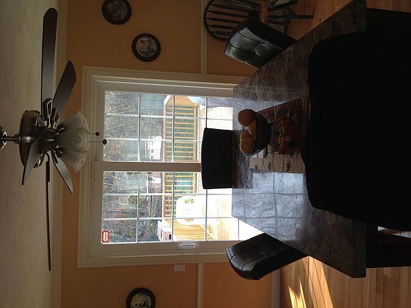 4th image of 137 Birchwood Dr