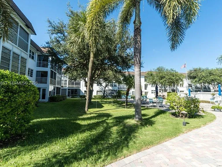 1501 S Ocean Blvd #315 — Photo 39
