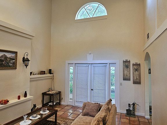 4th image of 11453 Lakeview Drive #4a