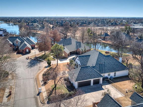 4th image of 12519 Bree Ln