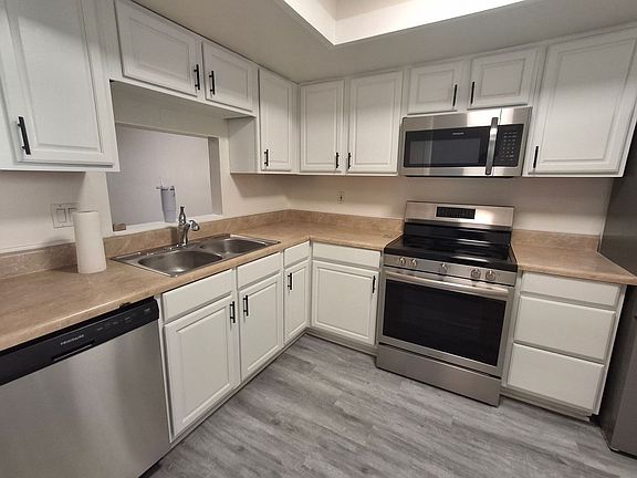 2nd image of 2050 Oleander Blvd APT 5-303