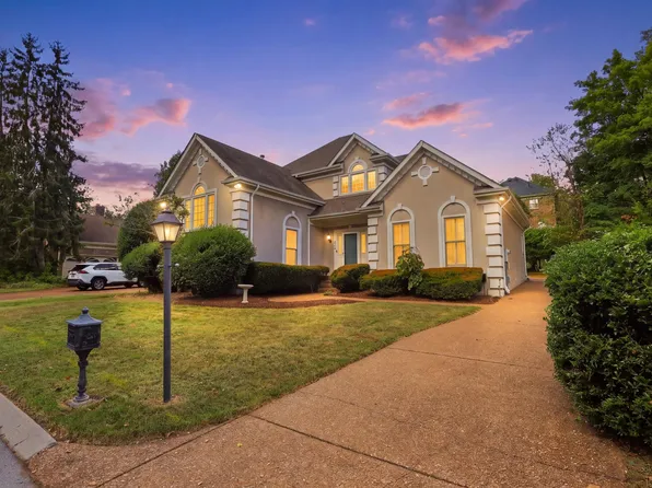 206 Belle Lake Dr, Nashville, TN 37221