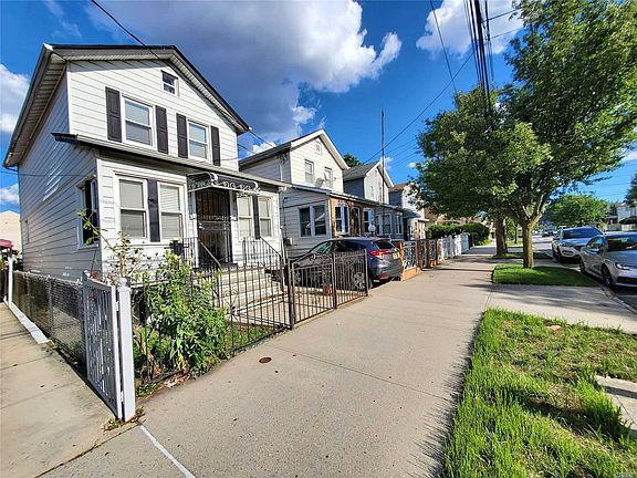 3rd image of 12709 143rd St