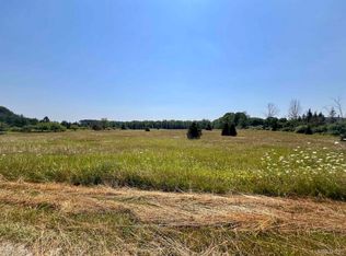 E Maple Ridge 37th Rd, Rock, MI 49880