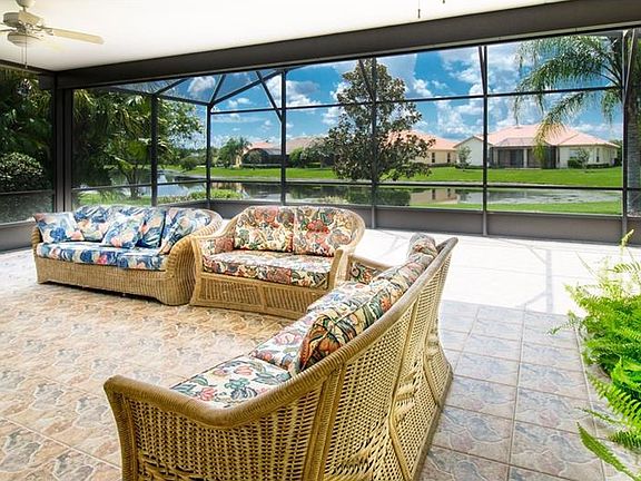 3rd image of 548 Tapatio Ln