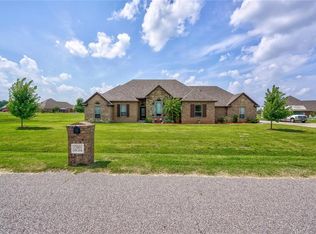 12001 SW 56th St, Mustang, OK 73064