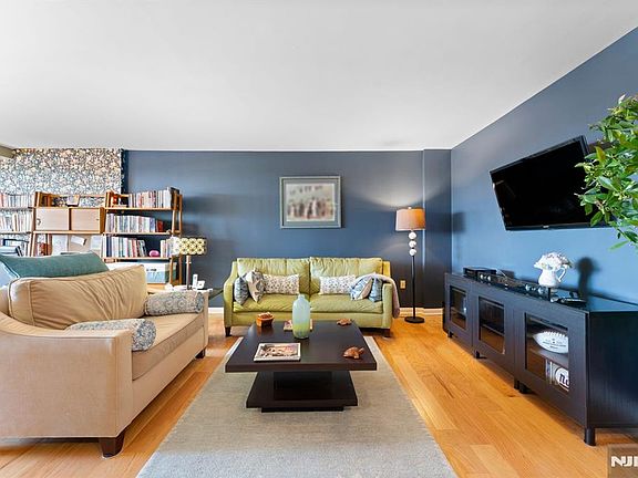2nd image of 90 Prospect Ave APT 9B