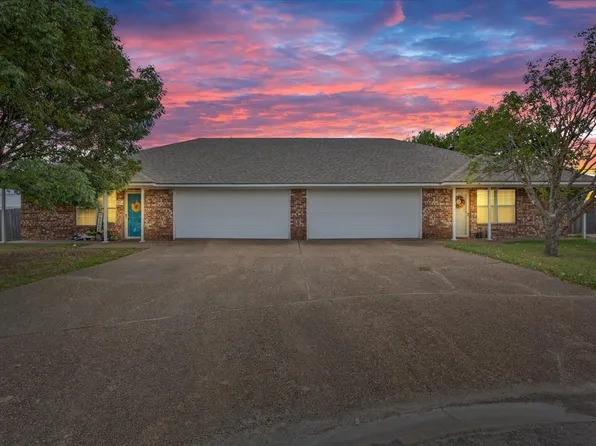 905 Black Diamond Cir, Hewitt, TX 76643