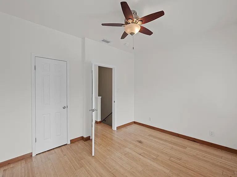 4401 Speedway St #114 — Photo 15