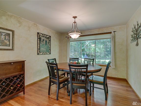3rd image of 5327 240th Ave NE