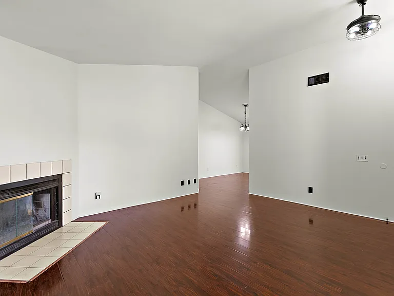 6300 Vonnie Ct — Photo 20