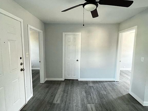 4th image of 1007 W Saint Charles St