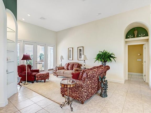 3rd image of 17640 Las Brisas Ct