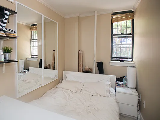 Rented by Compass | media 32