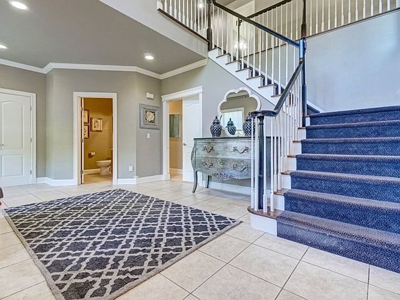 2nd image of 185 Vreeland Ave