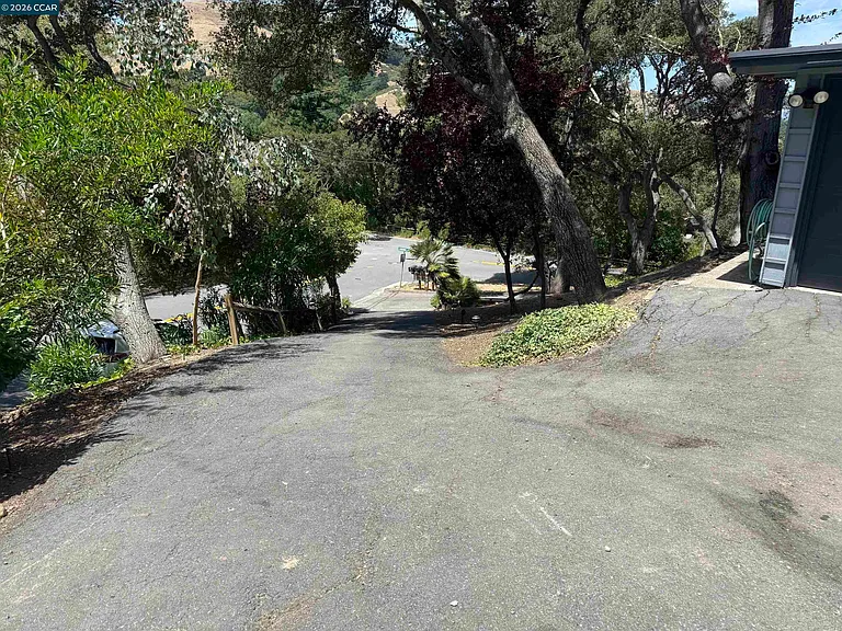 7 Knickerbocker Ln — Photo 30