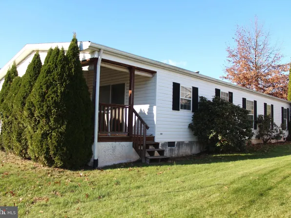 468 Mimosa Ct, Red Hill, PA 18076