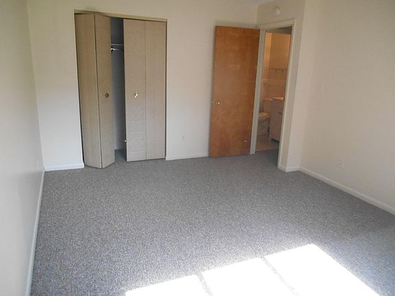 5th image of 1629 Genesee St APT A51