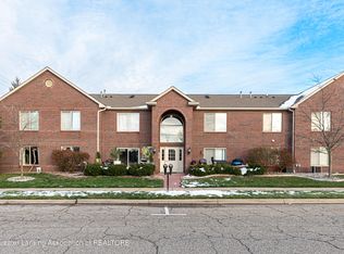 322 Pere Marquette Dr APT 2, Lansing, MI