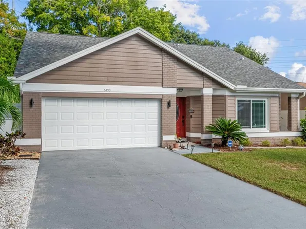 3693 Chatham Dr, Palm Harbor, FL 34684