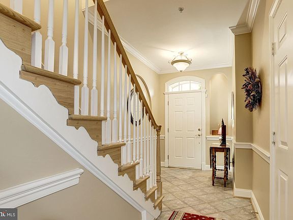 4th image of 5237 Bessley Pl