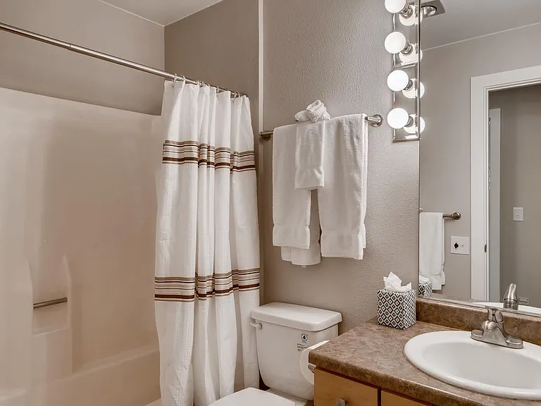 56 Uneva Pl #209 — Photo 8