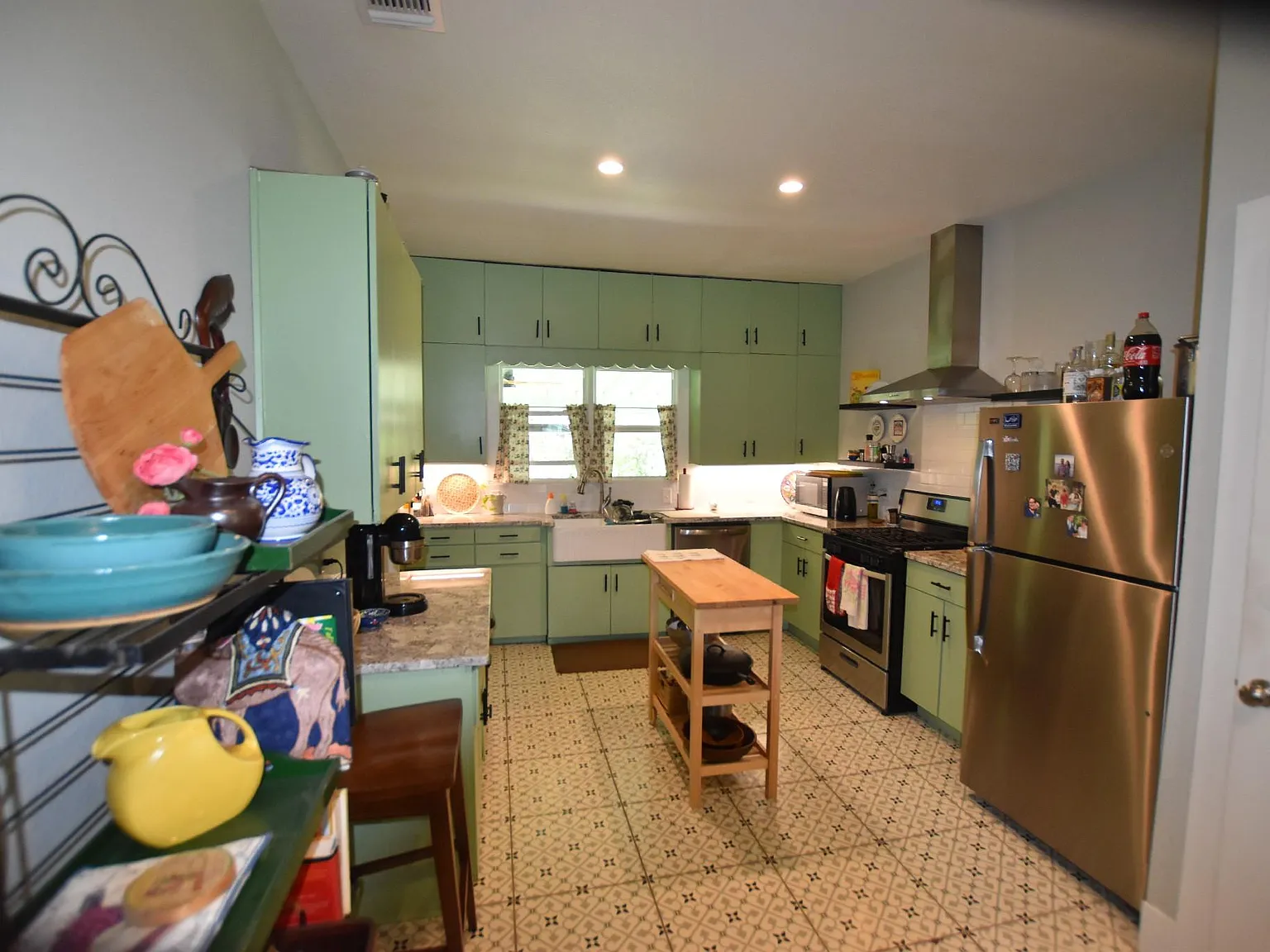 3 bed, 1248 sqft, $1,600 — Photo 4