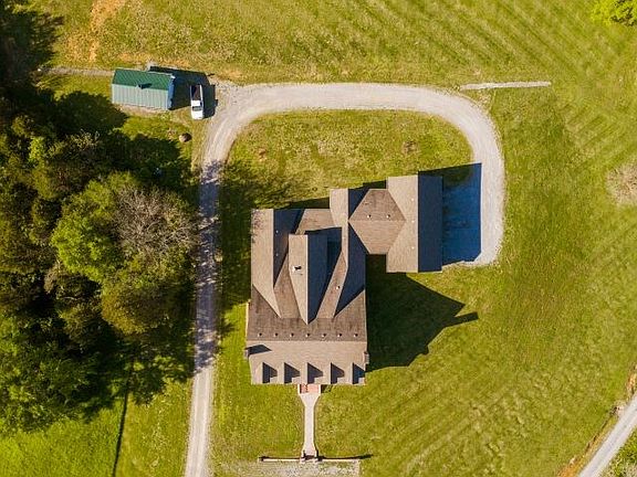 5th image of 966 Creekside Ln