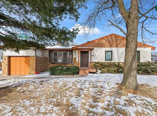 1368 E Palatine Rd, Palatine, IL 60074