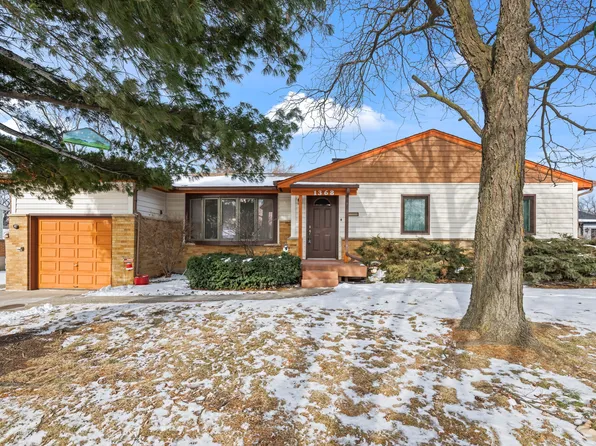 1368 E Palatine Rd, Palatine, IL 60074