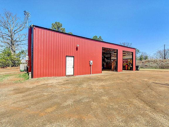 4th image of 635 County Road 3432