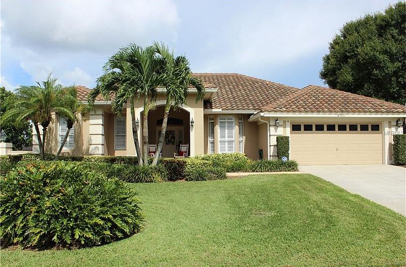 1st image of 4761 Coconut Palm Cir NE