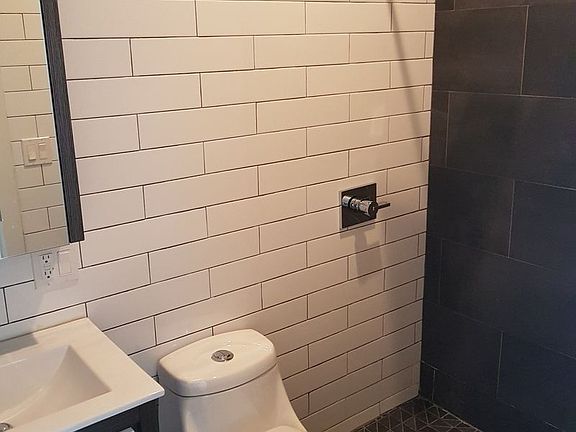 5th image of 359 E 32nd St #2