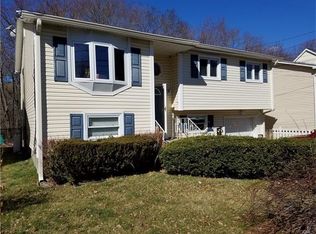 63 Marlin Dr, Norwalk, CT 06854