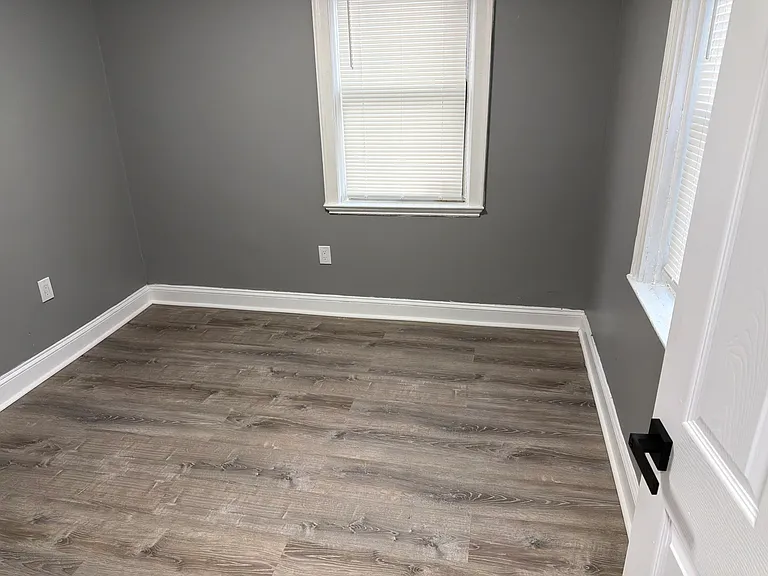 1535 Minnesota Rd — Photo 11