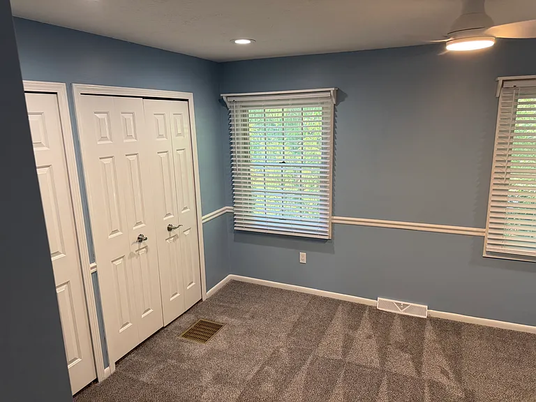 1032 S Court St — Photo 17