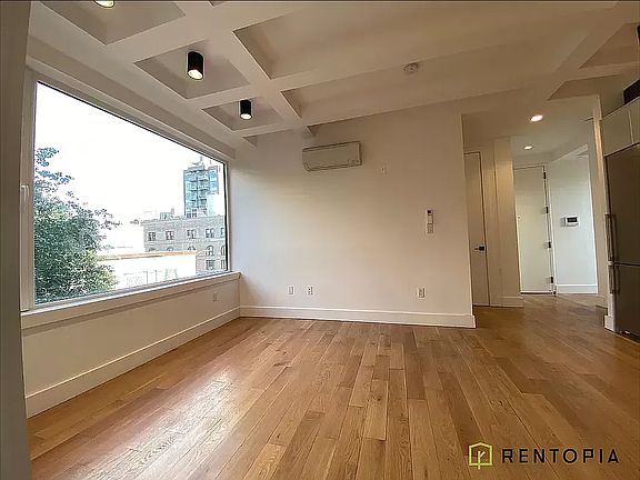 4th image of 309 Grand St Unit 4B