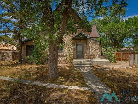 3rd image of 505 W College Blvd