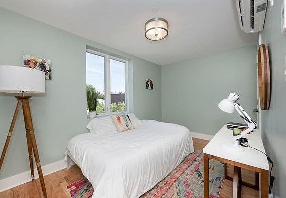 2nd image of 115 Erasmus St #4I