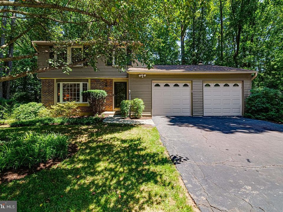 1st image of 14639 Estate Dr